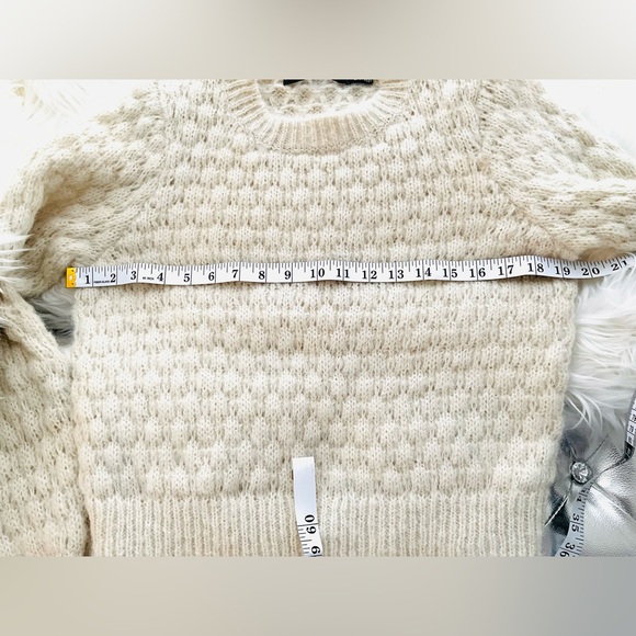🛑🛑🛑NWOT POINTELLE SWEATER - Picture 7 of 12